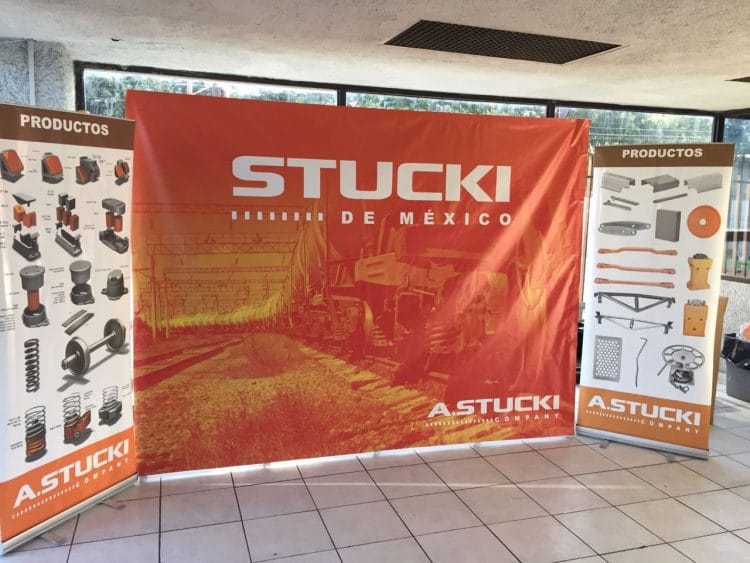 Display publicitario STUCKI para expo industrial 1